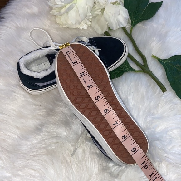 Vans Old Skool Faux Fur Lined Black Sneakers 5.5 - Picture 15 of 17